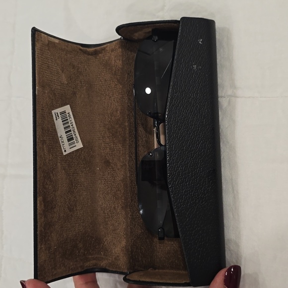 Burberry Black Women's Sunglasses! New! - Picture 10 of 11